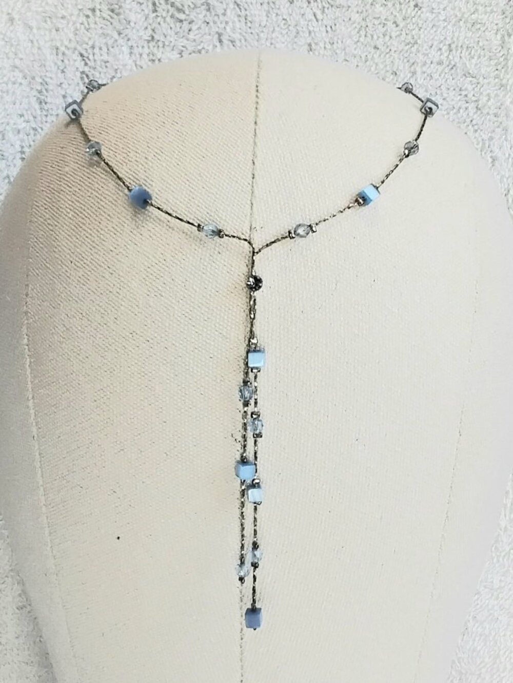 3/$25 Beautiful 15" Metal with Blue Squares Necklace Quality Costume Jewelry!!